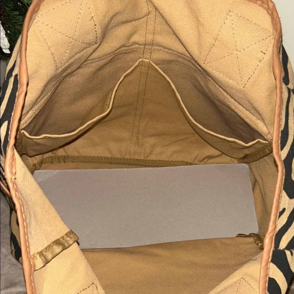 Large Zebra Canvas Craft Tote Bag NWT‎